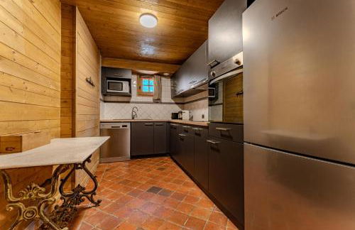 Appartement 8 personnes dans chalet privé, piscine, ski in - Foto 42