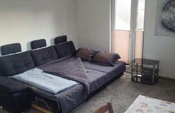 Übernachtungen 75 m2 Unterkunft Großer Parkplatz WLAN 1 Stock im Haus - Foto 1