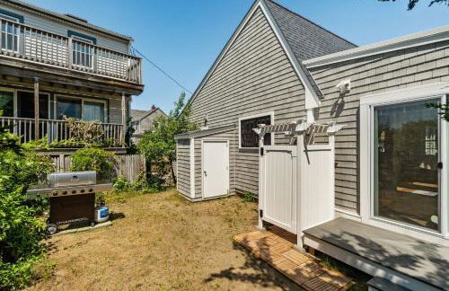 Beach Plum Cottage Steps to Beach Loft AC - Foto 44