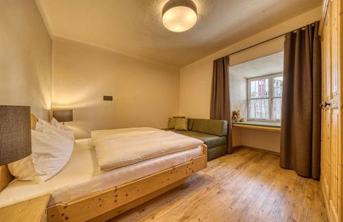 Kreuzwegerhof Nals - Historic Nature Stay with Pool near Meran & Bozen - Photo 67