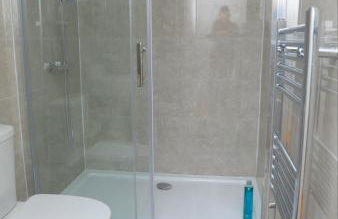 Luxury 4 Bed 3 bath 6 mins from City Renter - Foto 38