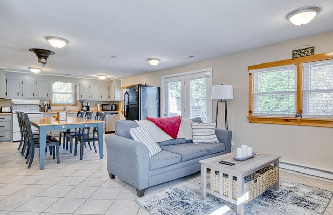 New River 3BR - Fishing, Kayaking, Hot tub, VT Game Weekends - Photo 19