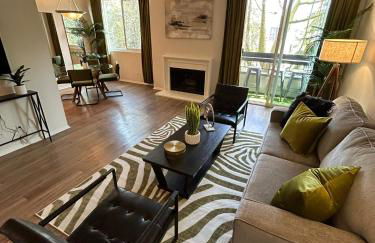 Beverly Hills Midle City 1 br Apt with Parking 202 - Photo 8