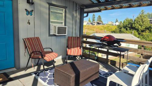 2nd Floor Studio #4 with Ocean View and Covered Deck - Foto 2