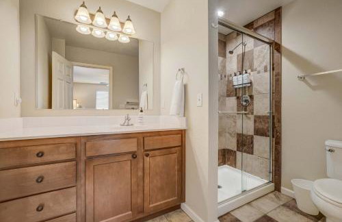 Crestview Place Family Home 2 Mins to UCCS Patio and BBQ - Foto 25