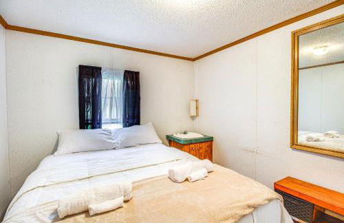 Valley View Lodge Rural Home in Bridgeport! - Foto 22