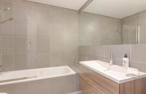 Villa Isabella, Luxury Villa with Heated Pool Ocean View in Adeje, Tenerife - Foto 7