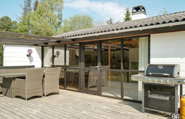 6 Person Holiday Home in Hojby - Foto 7