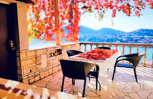 Spacious Stone Villa with Sea Views - Foto 34