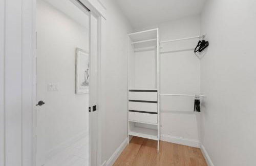 NEW! Heritage Retreat in the heart of Stillwater - Foto 18