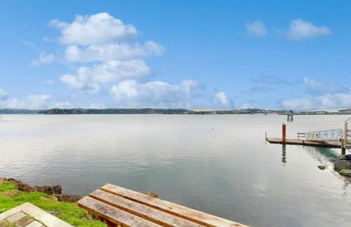 Beautiful Briny Retreat - Photo 31