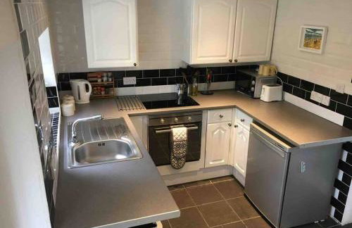 Corner Cottage - base for exploring North Norfolk - Photo 29