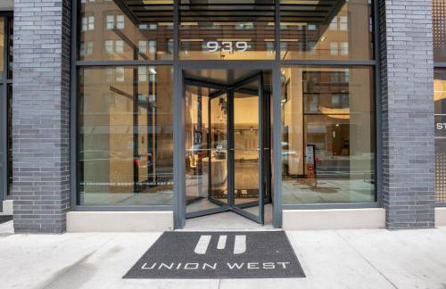 W Loop 1BR w Pool Gym nr Restaurant Row CHI-274 - Foto 20