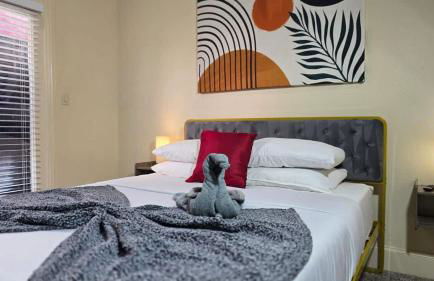 Game & Soak Retreat 3BR Private Jacuzzi Pool Table - Foto 19