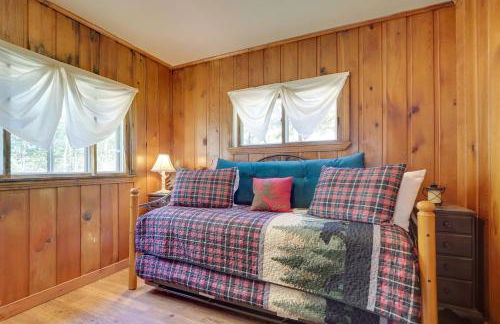 Walk to Lakefront! Cabin 21 Mi to Boyne Mtn Resort - Foto 13