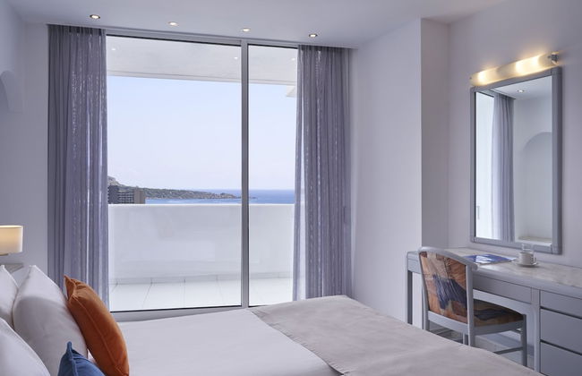 Epsilon Hotel Apartments - Photo 18