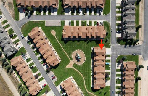 Near Tamarack AC Kitchen TV Washer Dryer - Foto 46