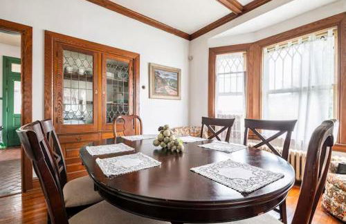 Cozy Cape Cod Bungalow King Queen WD Full Kitchen Wifi Desk - Foto 28