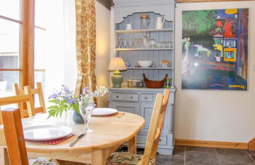 High Grove - Photo 9