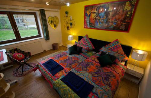 Stilvolles und Kunstvolles Retreat Apartment mit 400qm Garten & Massage und Ayurveda - Foto 37