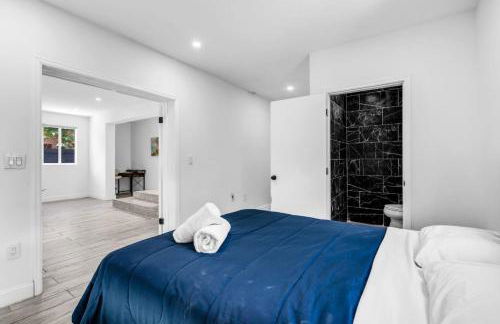 Contemporary Family Oasis Pool and Comfort - Foto 12