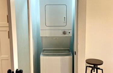 5 Star Stay Large Remodeled Modern 4BR Near UNT and TWU Sleeps 10 - Foto 4