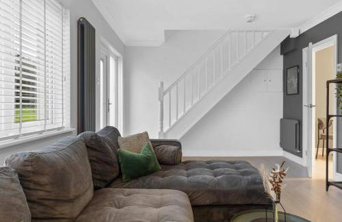 Modern & Stylish 2 Bed Home in Whitehaven - Photo 22