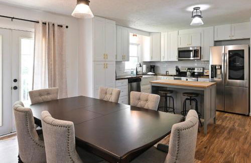 3BR Home for 8 - Only 5 Minutes to Ark - Foosball - Foto 6