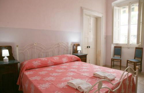 Eden Garden-Historic Big House Near Sea, Gallipoli - Foto 13