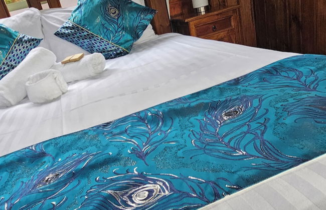 Penguin Retreat - Photo 2