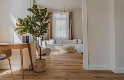 STAYLIGHT Exklusive Jugendstil-Residenz im Philosophenviertel - privater Parkplatz - Balkon - Foto 7