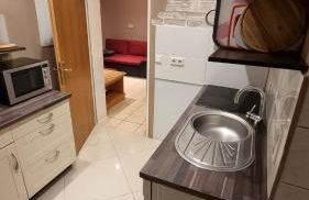 Basecamp 60 am Waldrand - für Gruppen Familien Monteure - helles 2-Zimmer-Souterrain - Frankfurt, Hanau, Gießen - kostenlose Parkplätze - Foto 18