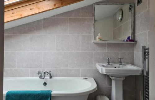 Cuffern Manor - Foto 16