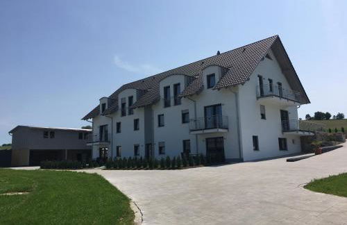 Landhaus Ferienwohnungen mit Pool und Wellness - Foto 3