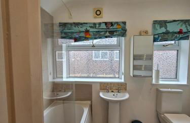 4 Bed in the heart of Hartford - Foto 12