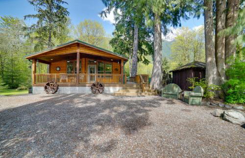'Moose Lodge' Cabin w/ Entertainment Gazebo! - Foto 2