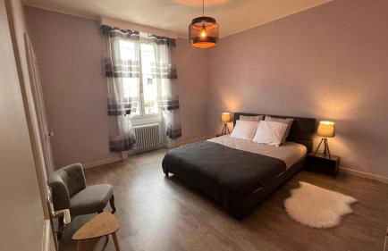 Appartement T4 70m2 - meublé - centre ville - proche Thermes - Foto 8