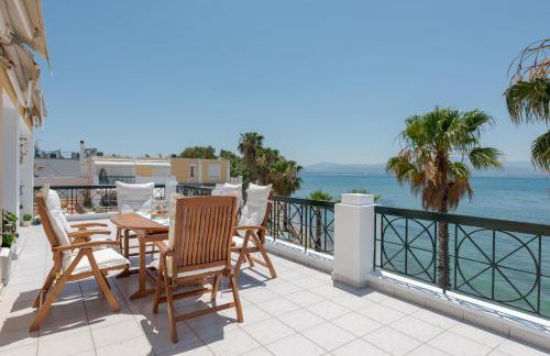 Beachfront Modern Apartment - Photo 34