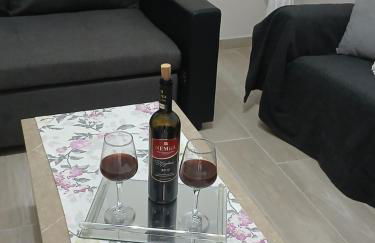 Toula's House - Photo 3