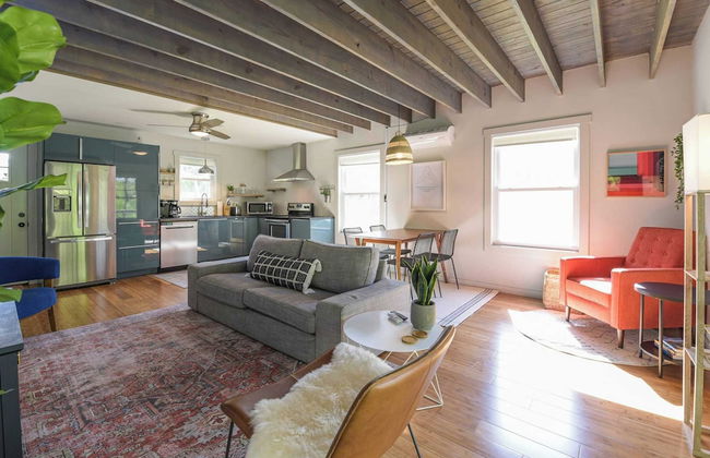 Plum Perfect Hideaway by Avantstay Near Downtown - Foto 29