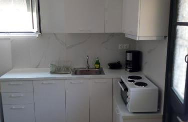 Trikeri pleasant stay - Photo 2