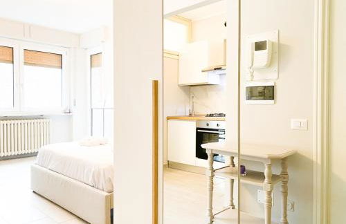 Comfort Studio - Design Moderno & Free Parking - Photo 2