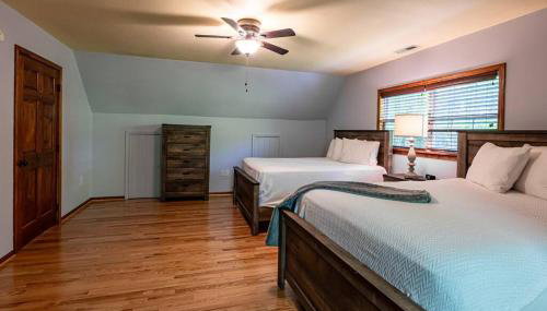 Lakefront Point Retreat on Nantahala Lake with Dock - Foto 3