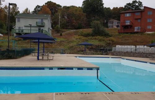 Cozy Cottage at Saw Creek - Foto 17