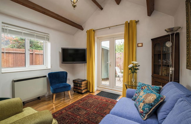 Mirrored Reflections - Photo 11