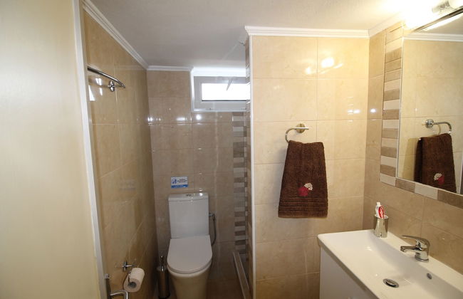 Christa's Home near ATH Airport - Foto 18