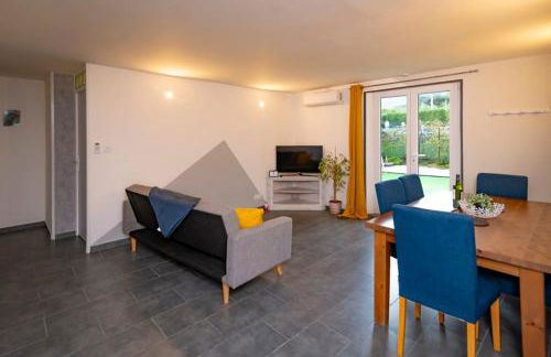 Laroque Gite Modern New Stylish - Photo 13