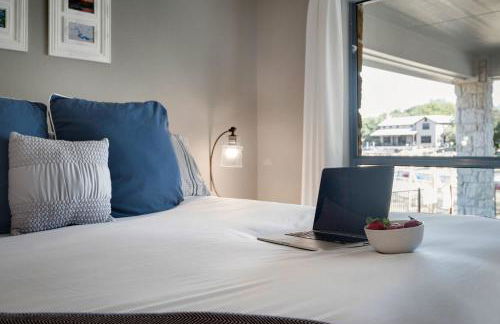 Waterfront House on Lake LBJ Cove and Concierge Services - Foto 40