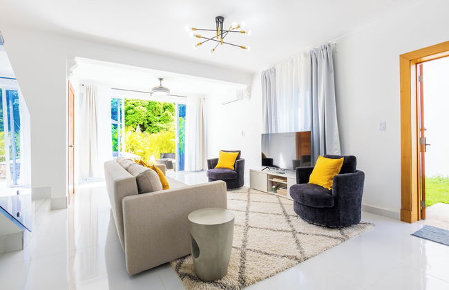 3-BR Villa with Pool & Rooftop Jacuzzi - Foto 35