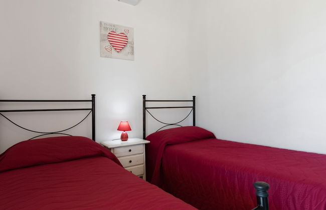 Belvilla by OYO Comfy Villa in Noto With Garden - Photo 2